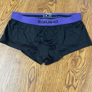 Mens worn equipo trunks- size M